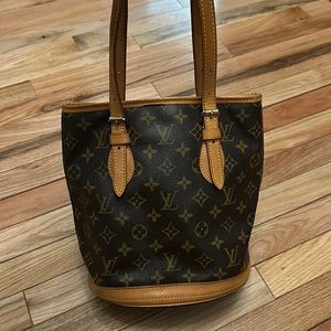 Louis Vuitton petit bucket bag